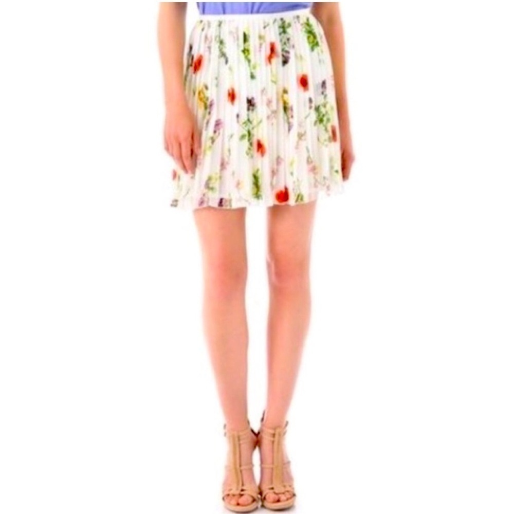 BB Dakota Pleated Floral Print Skirt size 8